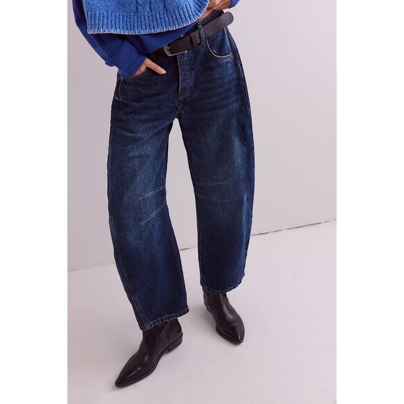 We The Free Denim - Free people We The Free Good Luck Mid Rise Barrel Leg Jeans in Deep End Size 27